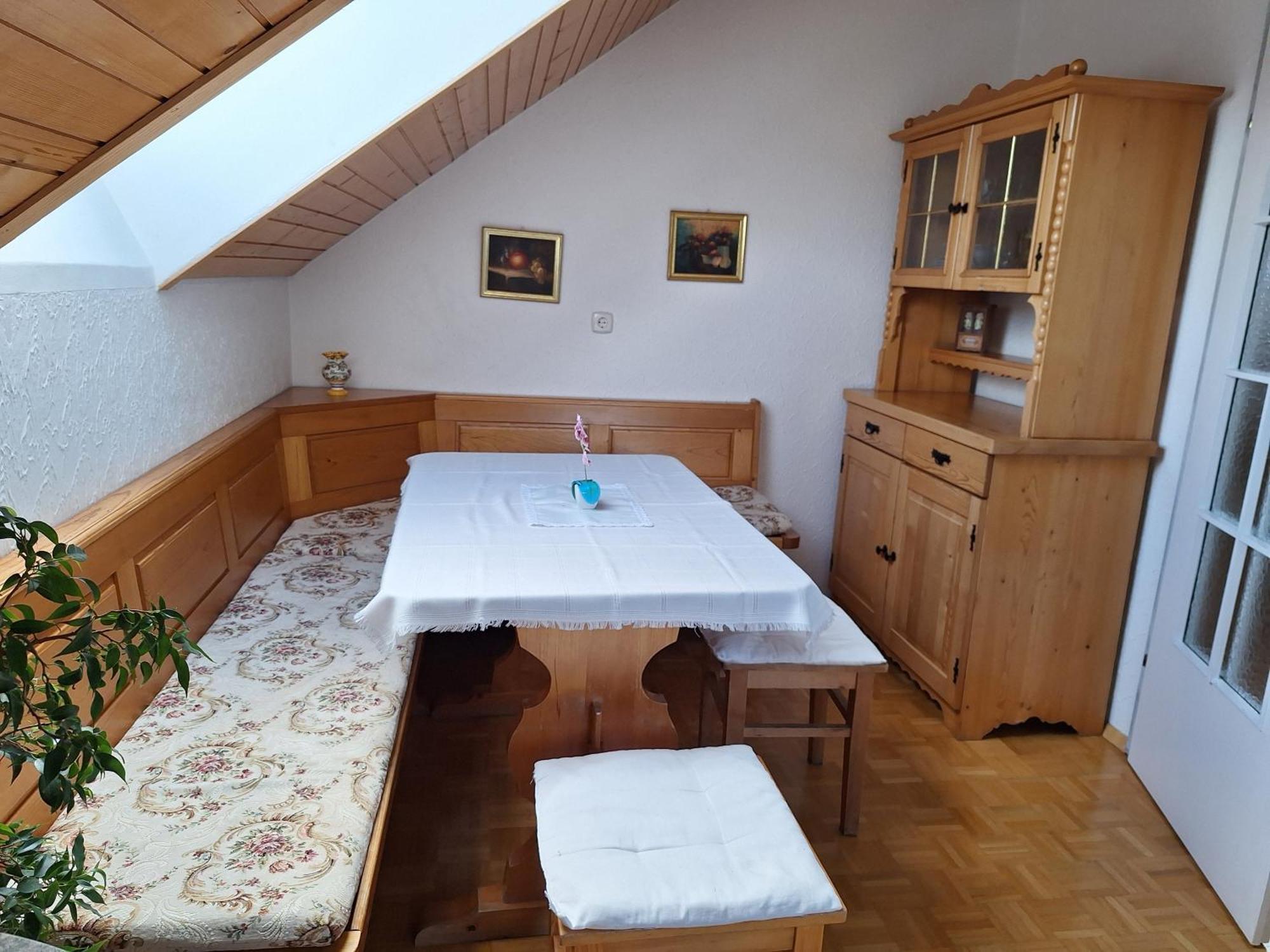 Apartmaji Marinka Hodnik Bohinj Rum bild