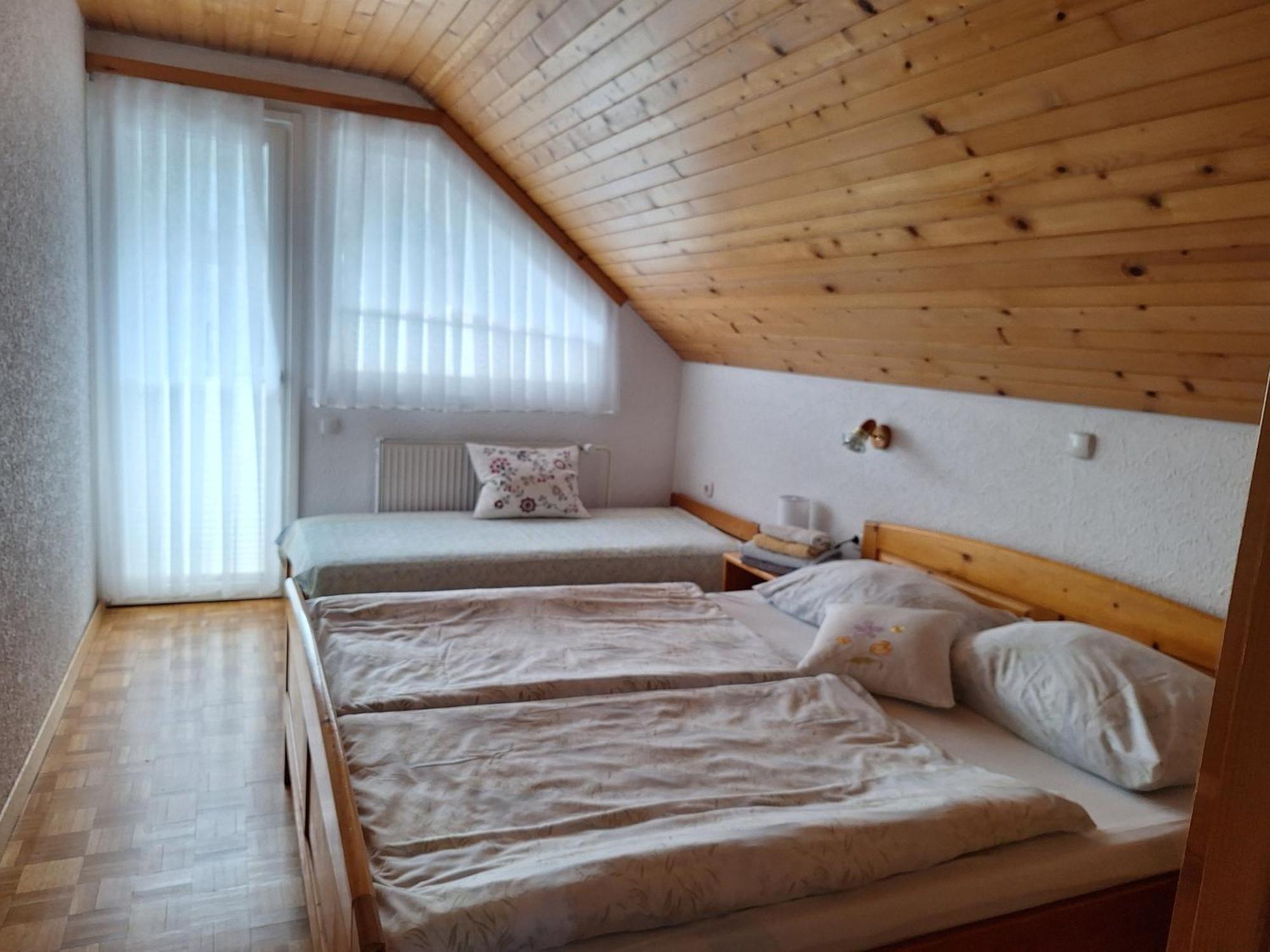 Apartmaji Marinka Hodnik Bohinj Rum bild